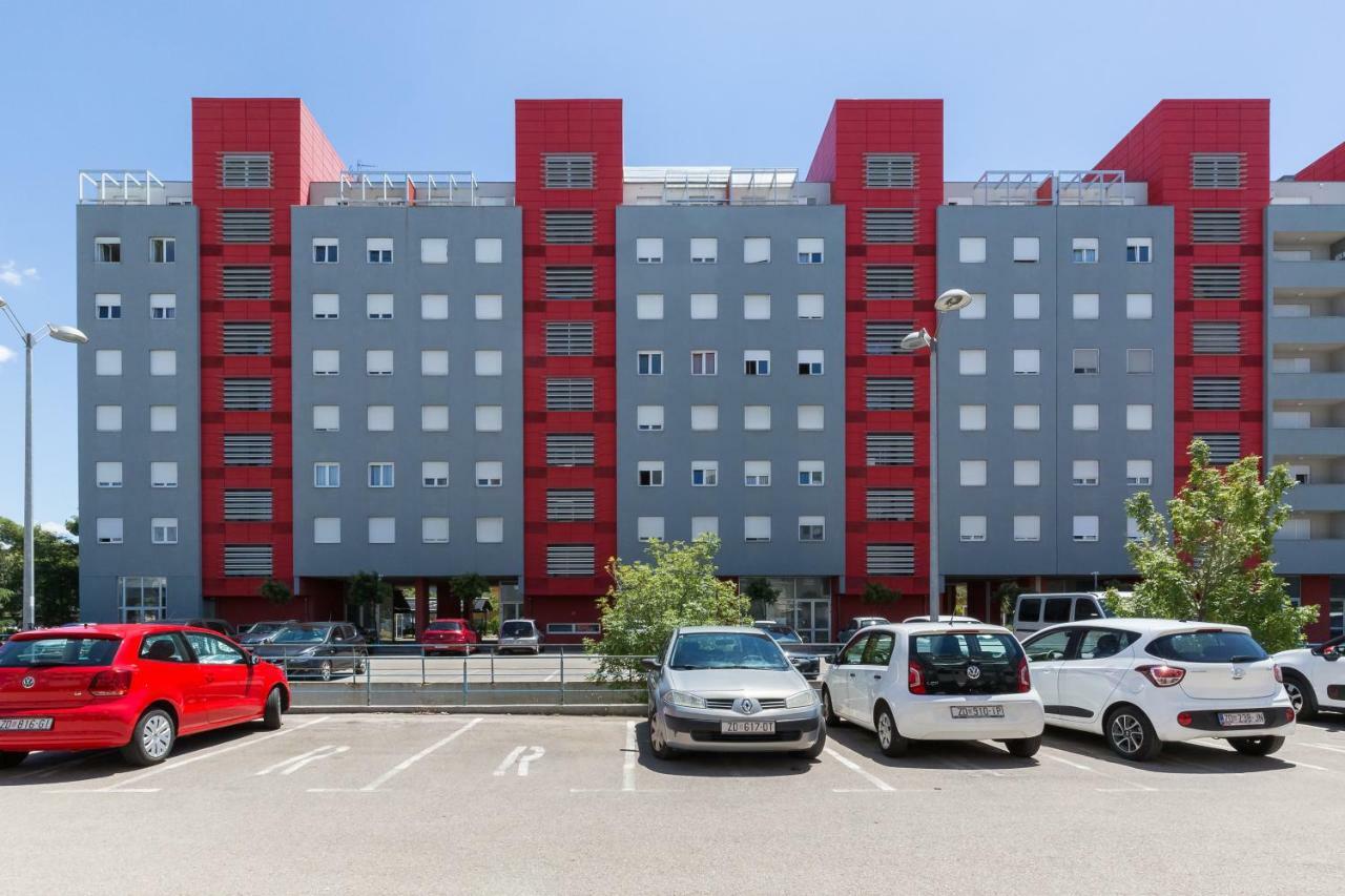 Apartment Pavic - Private Parking Задар Екстер'єр фото